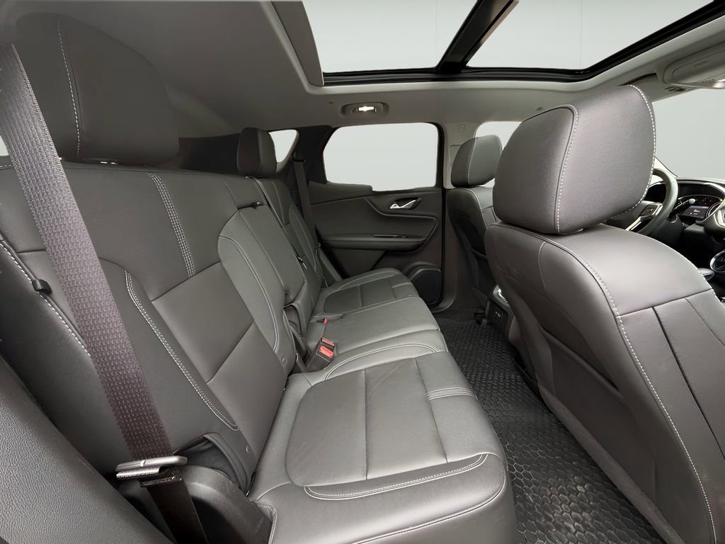 Used 2023 Chevrolet Blazer LT w/ Midnight/Sport Edition image 19