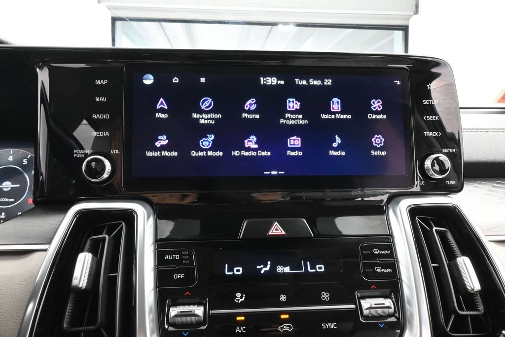 Used 2023 Kia Sorento SX FWD image 24