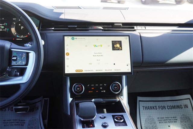 Used 2023 Land Rover Range Rover SE image 16