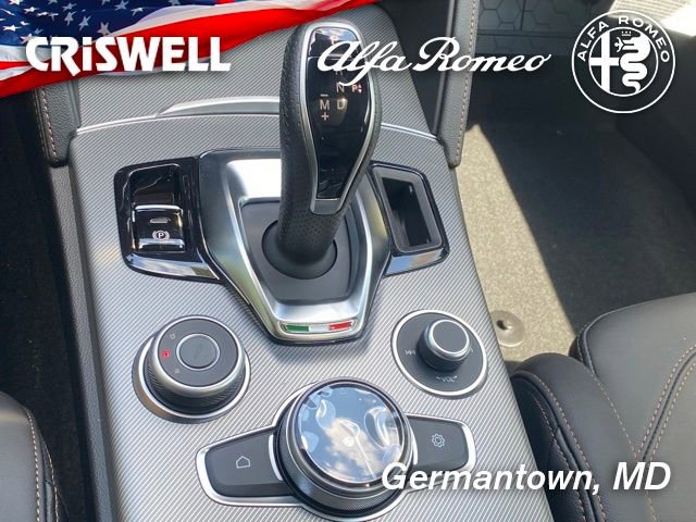 New 2025 Alfa Romeo Stelvio Sprint image 33