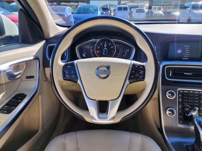 Used 2015 Volvo S60 T5 Premier image 17