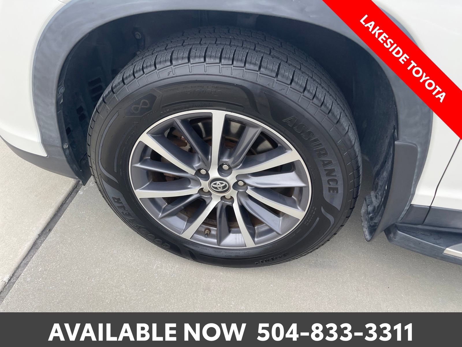 Used 2019 Toyota Highlander XLE FWD image 13