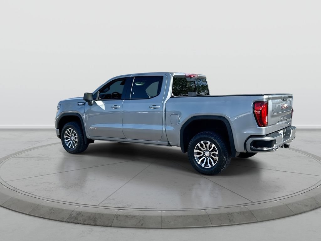 Used 2023 GMC Sierra 1500 AT4 w/ Technology Package AWD/4WD image 6