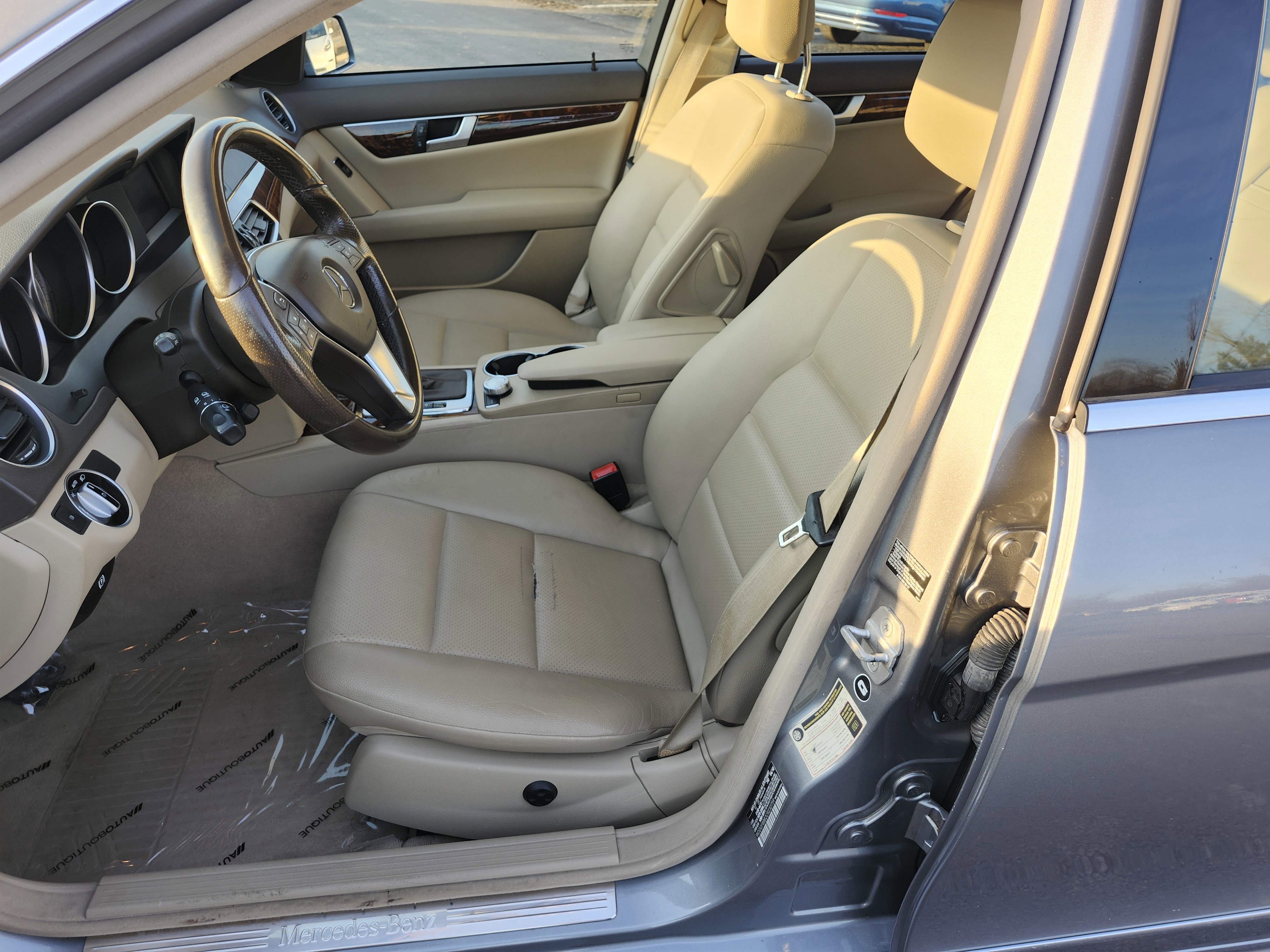 Used 2012 Mercedes-Benz C 300 4MATIC Sedan image 22