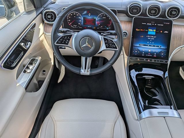 Used 2024 Mercedes-Benz GLC 300 4MATIC image 20