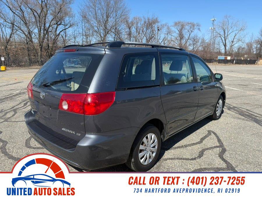 Used 2009 Toyota Sienna CE FWD image 5