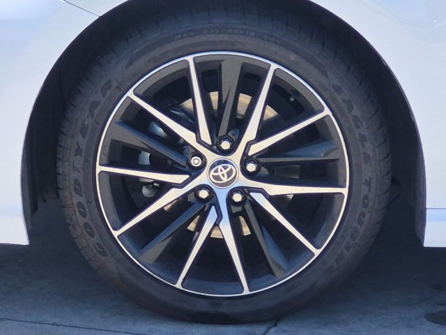 Used 2024 Toyota Camry SE FWD image 19