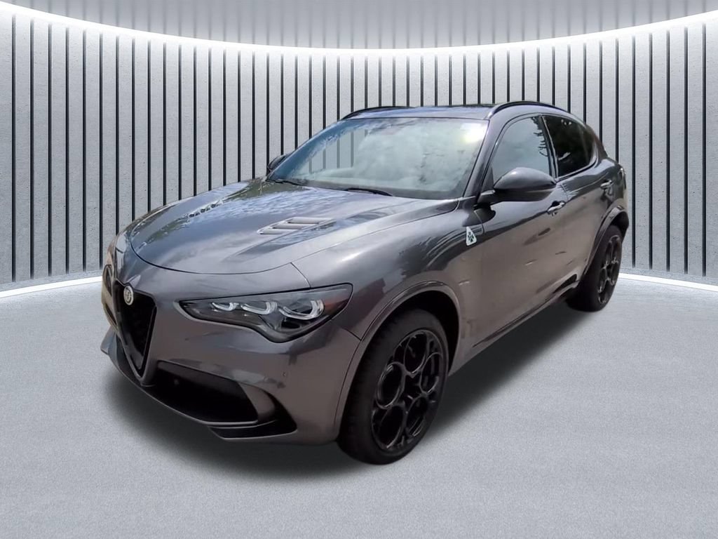 Used 2024 Alfa Romeo Stelvio Quadrifoglio AWD/4WD image 24
