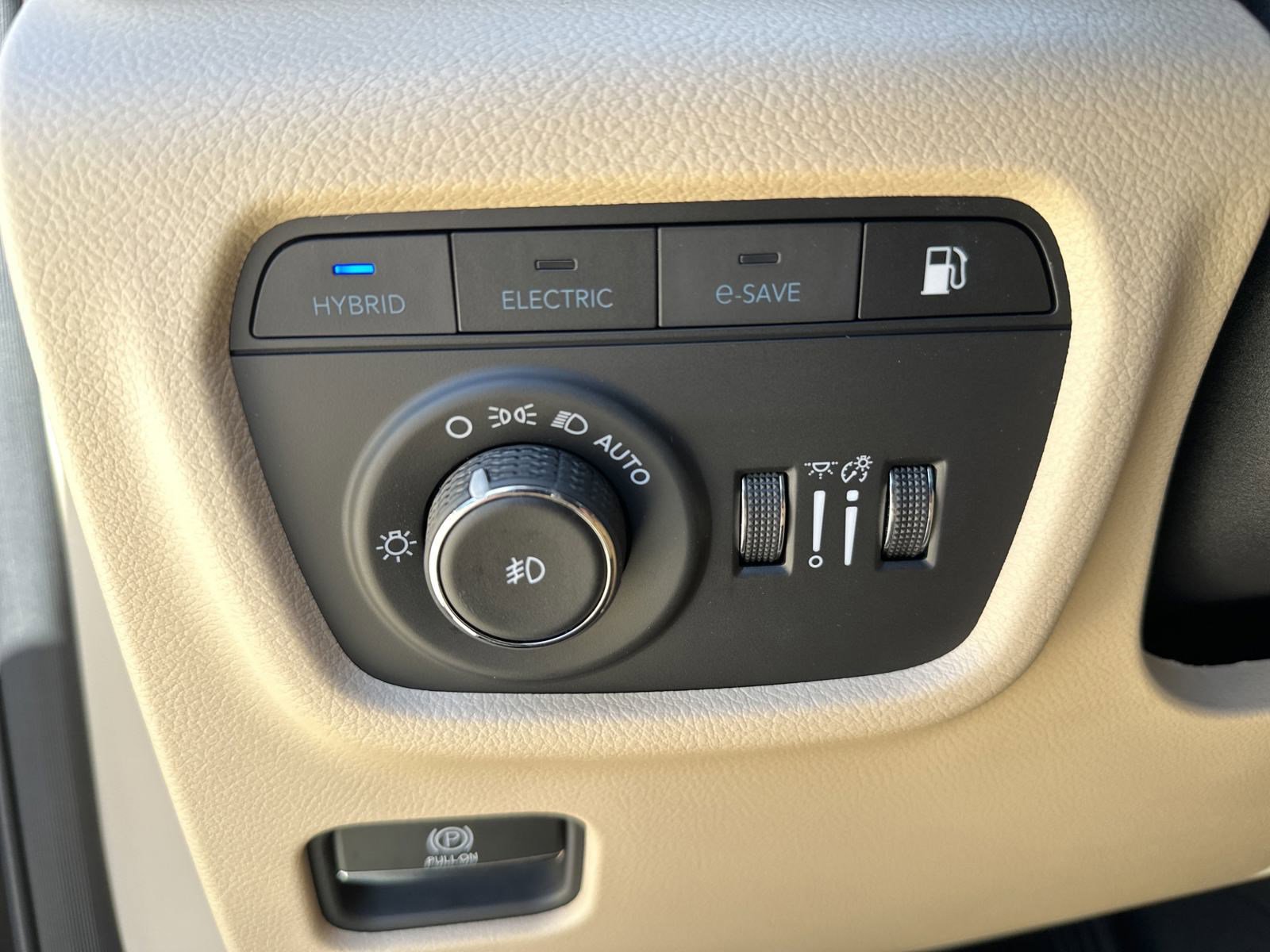 New 2024 Jeep Grand Cherokee Limited 4xe w/ Luxury Tech Group II AWD/4WD image 34