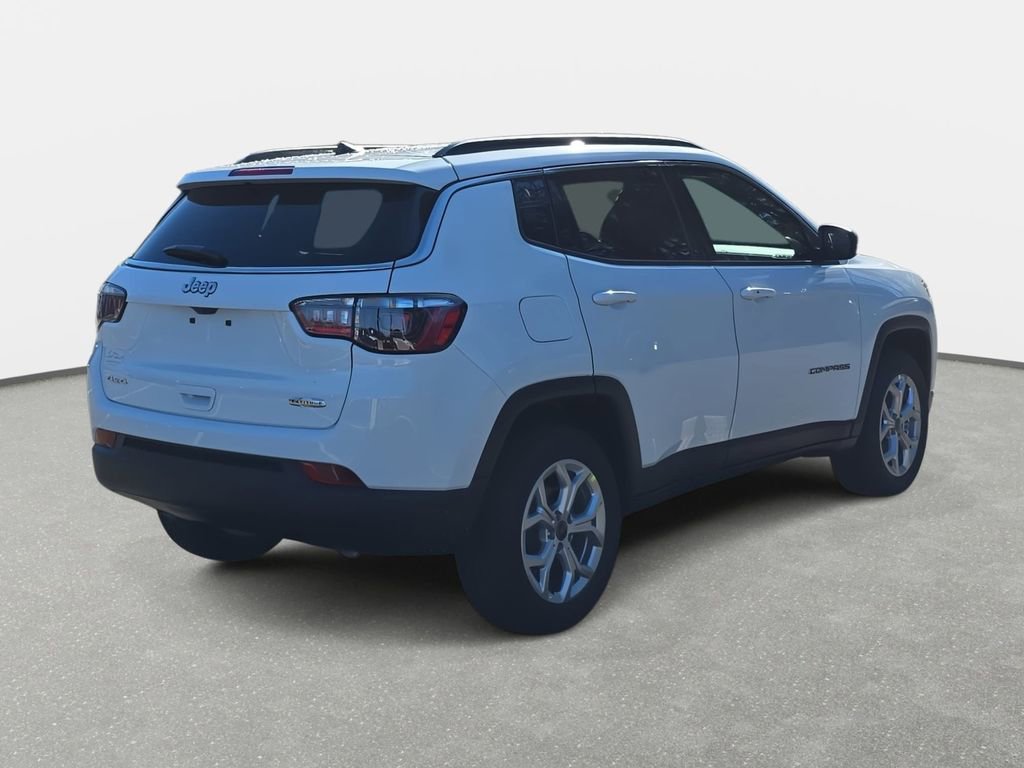 New 2026 Jeep Compass Latitude image 5