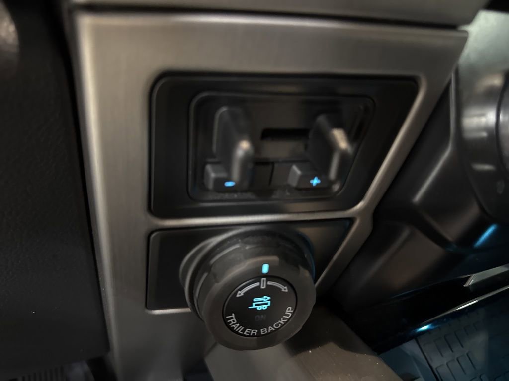 Used 2022 Ford F250 Platinum w/ Tremor Off-Road Package image 31