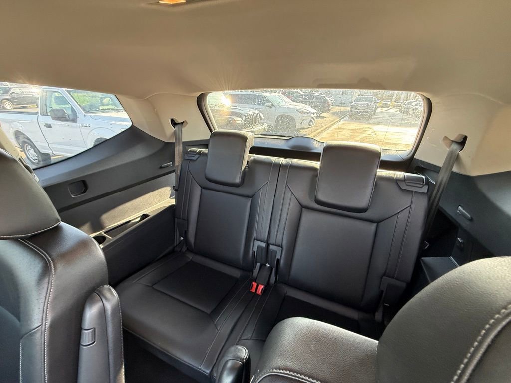 Used 2018 Volkswagen Atlas SEL w/ R-Line Package AWD/4WD image 27