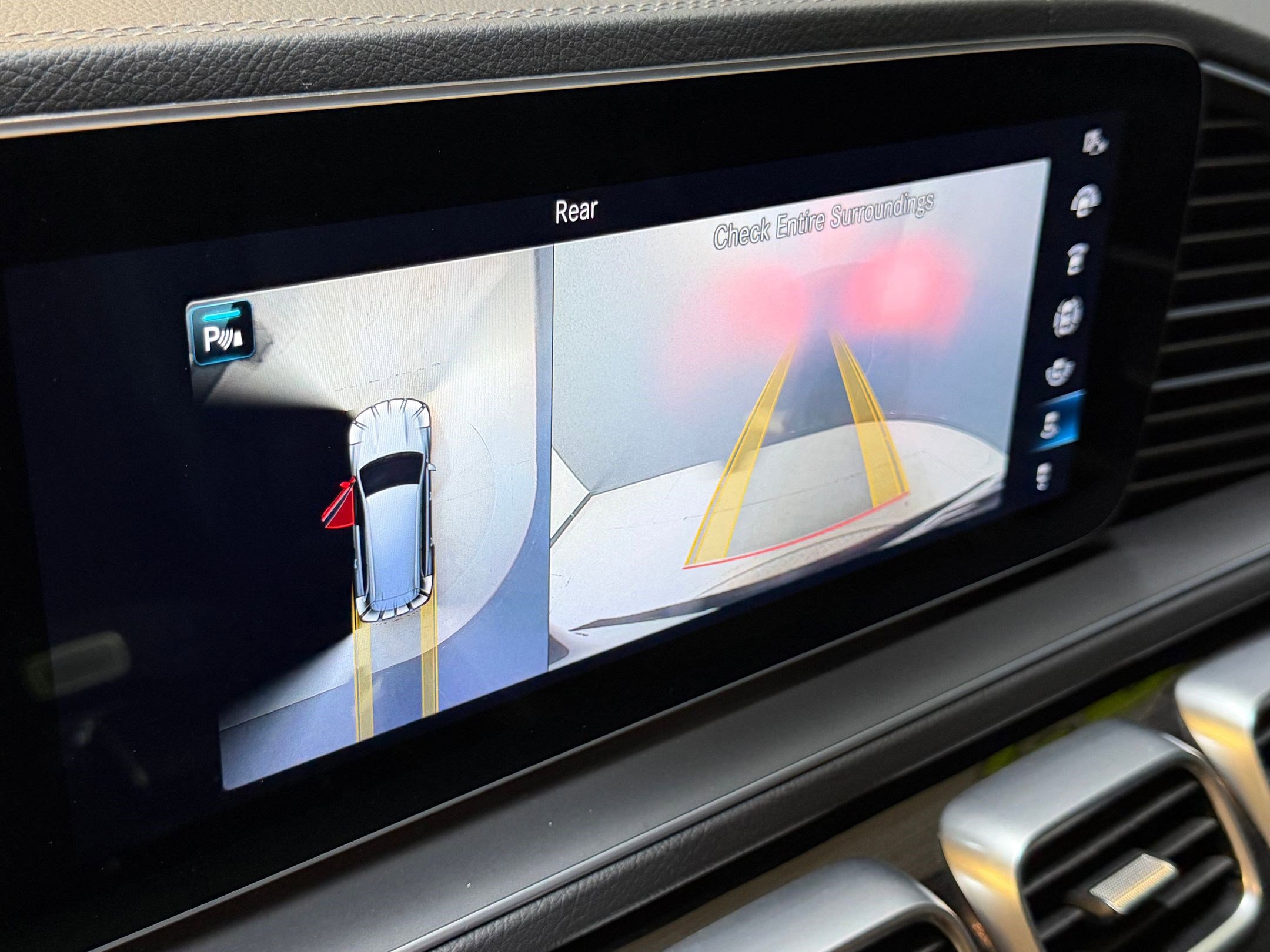 Used 2023 Mercedes-Benz GLS 450 4MATIC image 37