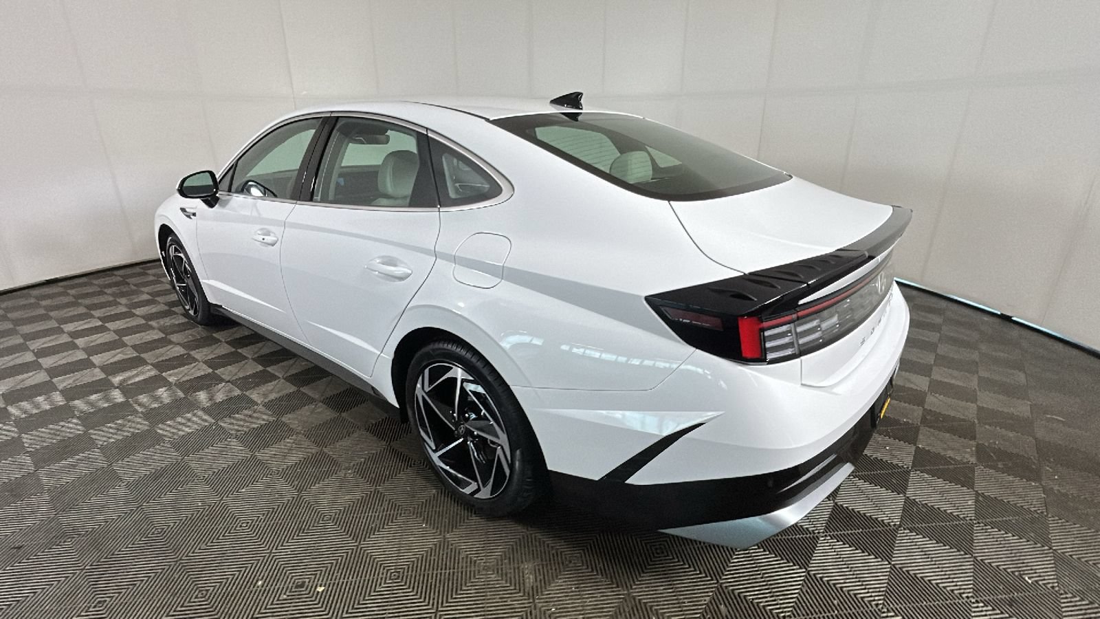 Certified 2026 Hyundai Sonata SEL FWD image 5