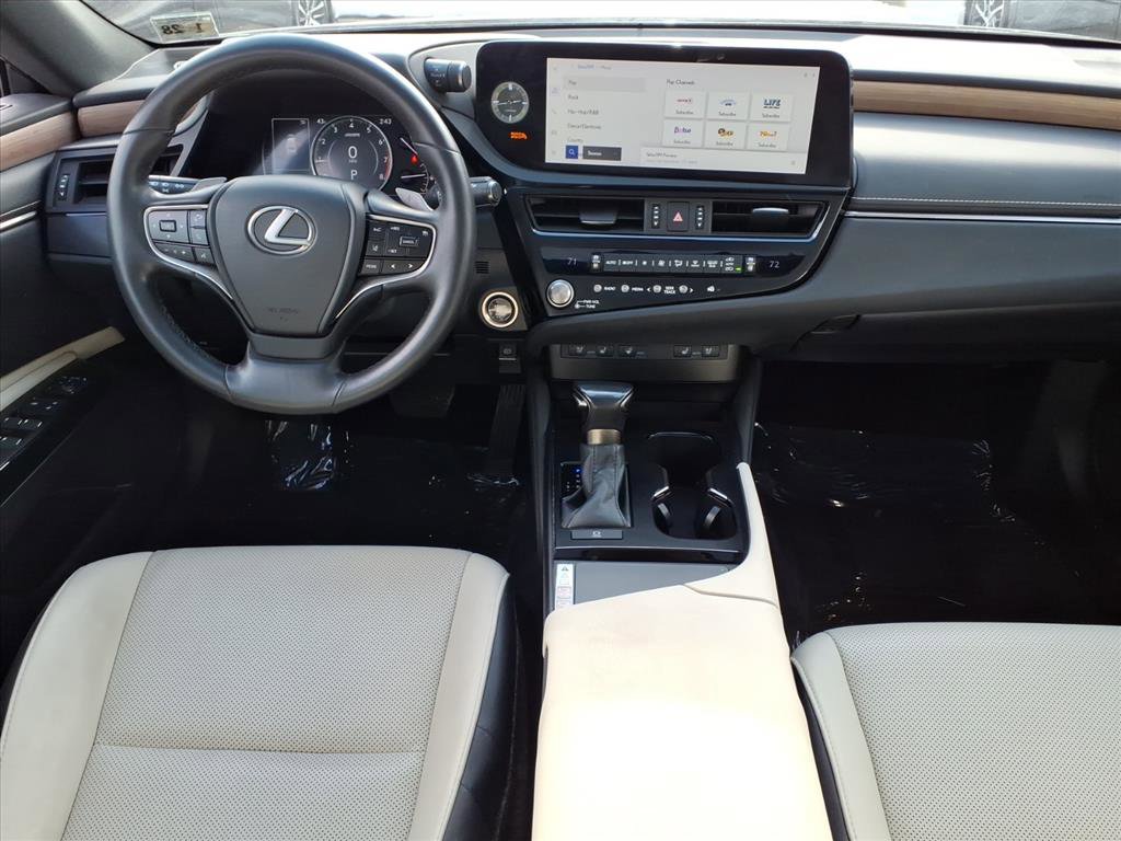 Certified 2023 Lexus ES 250 w/ Premium Package image 11