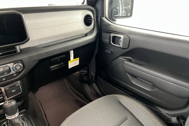 New 2025 Jeep Gladiator Sport AWD/4WD image 10