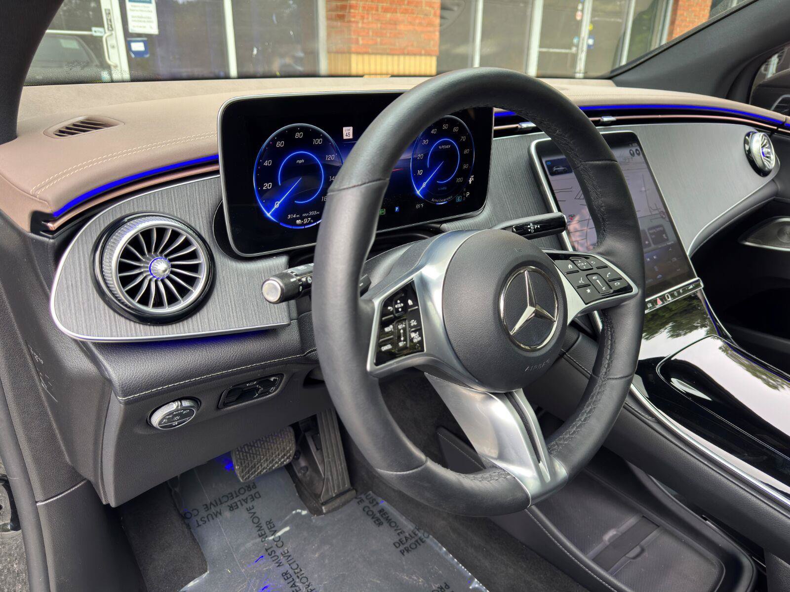 Used 2023 Mercedes-Benz EQE 350+ SUV w/ Exclusive Trim Package image 13