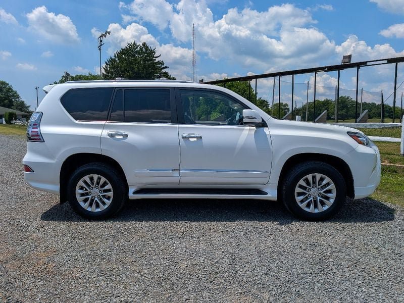Used 2019 Lexus GX 460 Premium AWD/4WD image 4