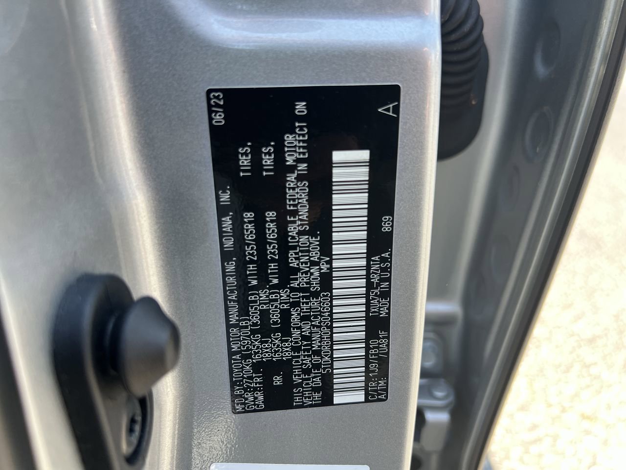 Used 2023 Toyota Highlander L AWD/4WD image 36