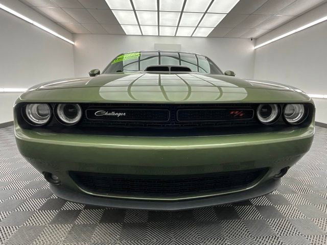 Used 2018 Dodge Challenger R/T Plus image 2