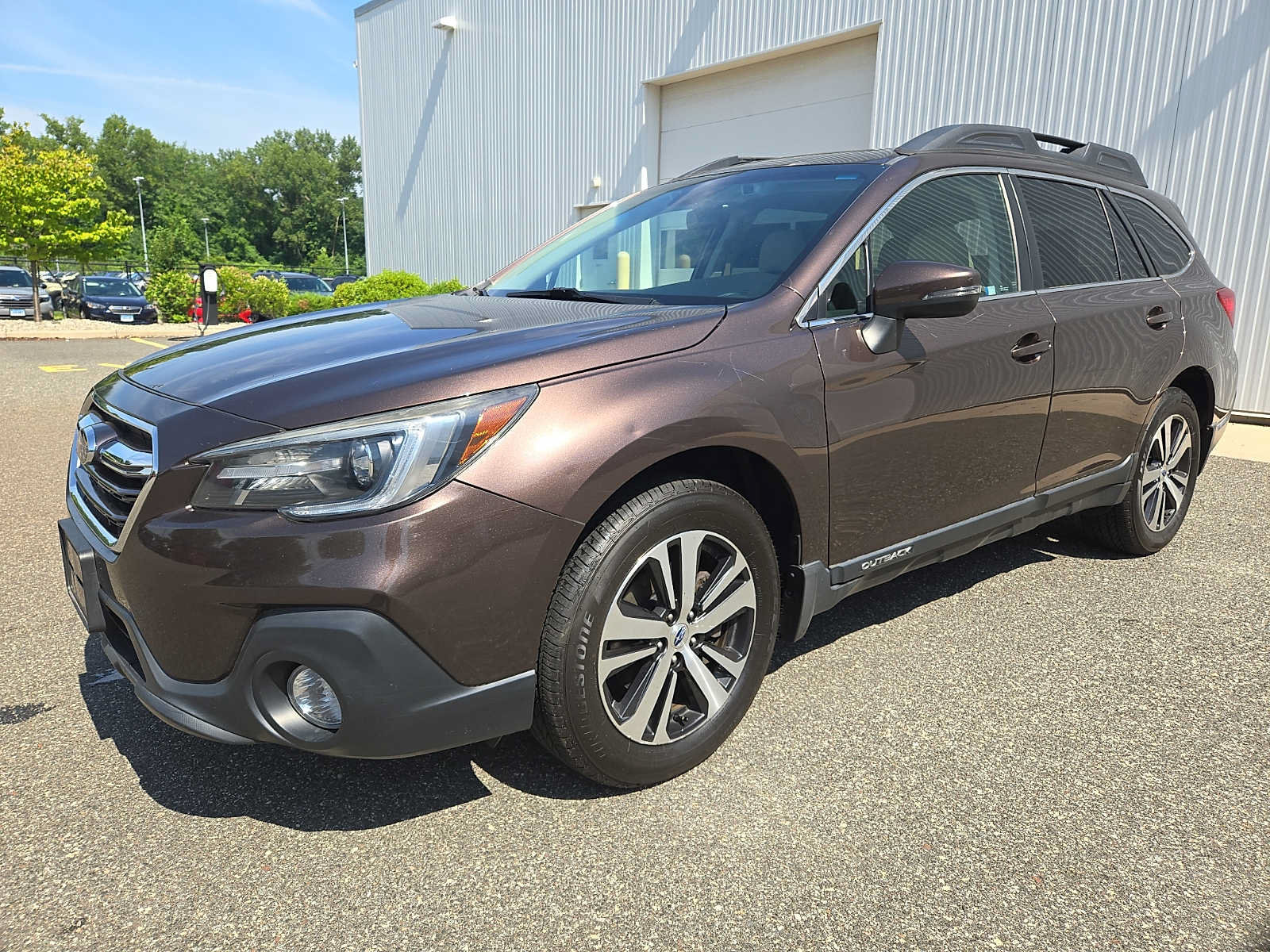 Used 2019 Subaru Outback 2.5i Limited AWD/4WD image 3