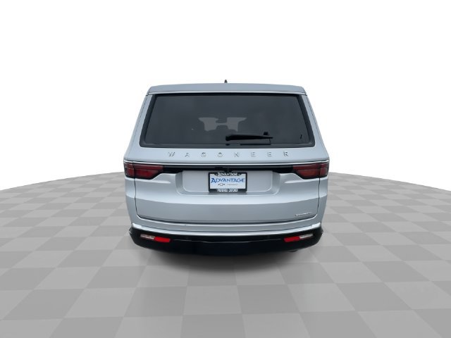 Used 2024 Jeep Wagoneer L Series II w/ Flexible Seating Group AWD/4WD image 7