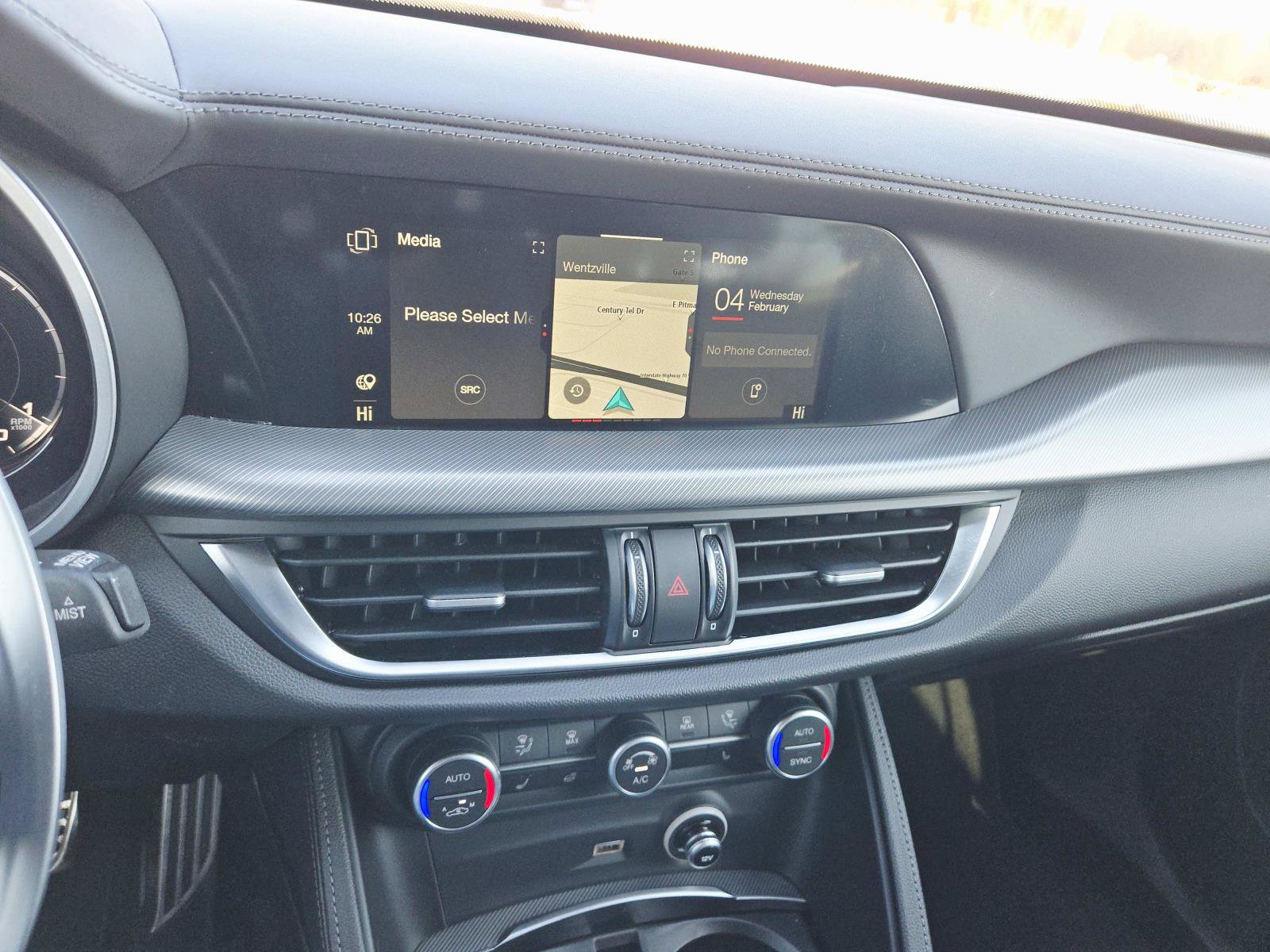 Used 2024 Alfa Romeo Stelvio Veloce image 27