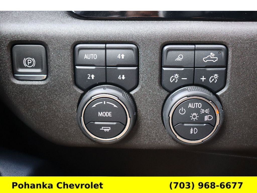 Used 2024 Chevrolet Silverado 1500 High Country image 12