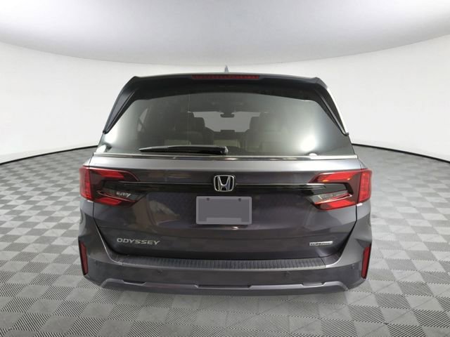 New 2026 Honda Odyssey Touring image 4