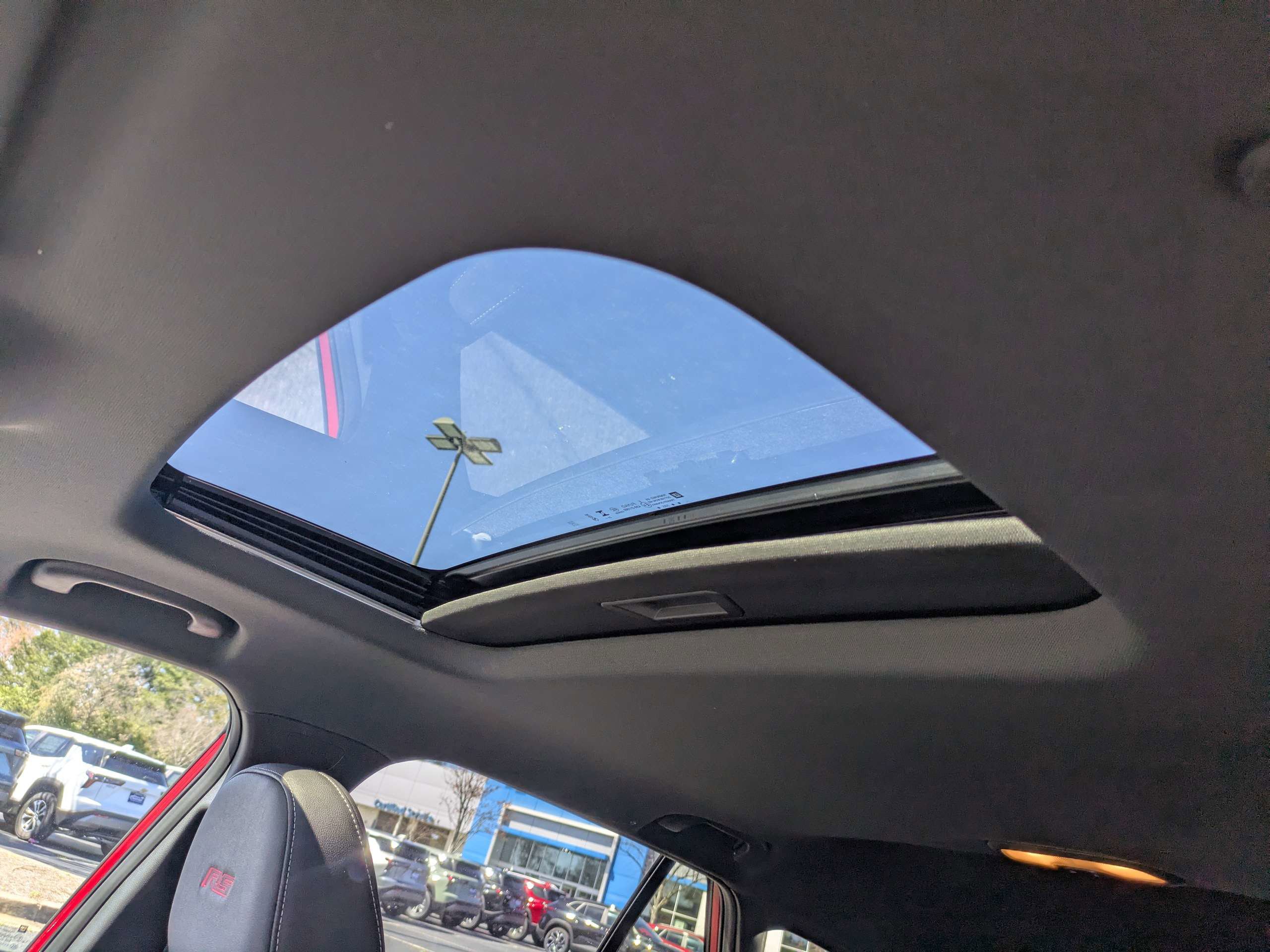 New 2026 Chevrolet Trax RS w/ Sunroof Package image 21