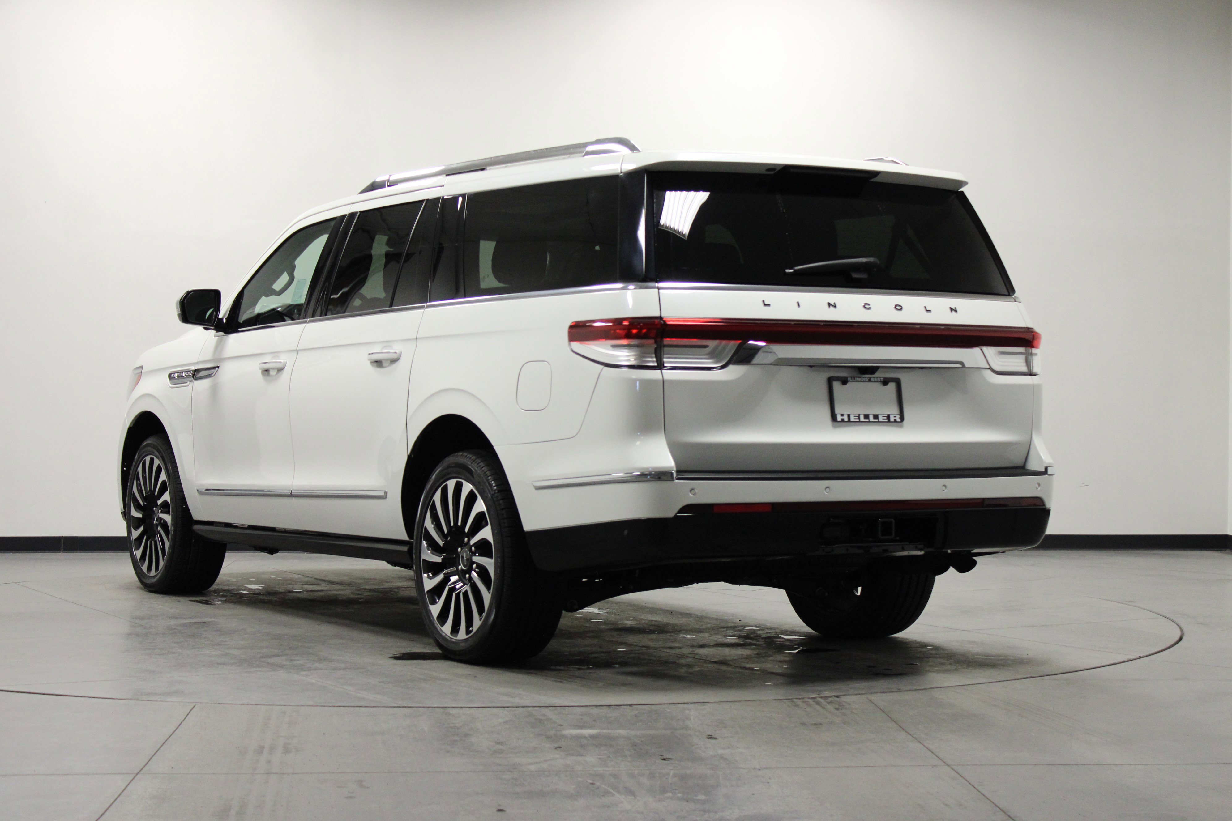 Used 2022 Lincoln Navigator L Black Label image 6