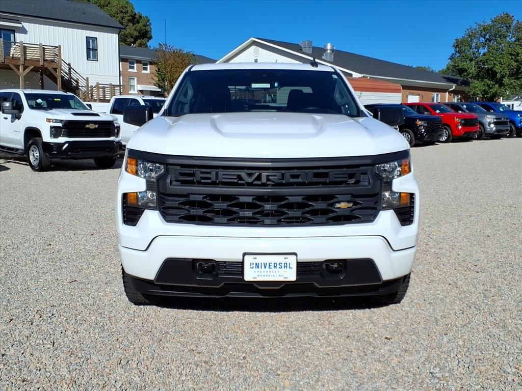 Used 2022 Chevrolet Silverado 1500 Custom image 2