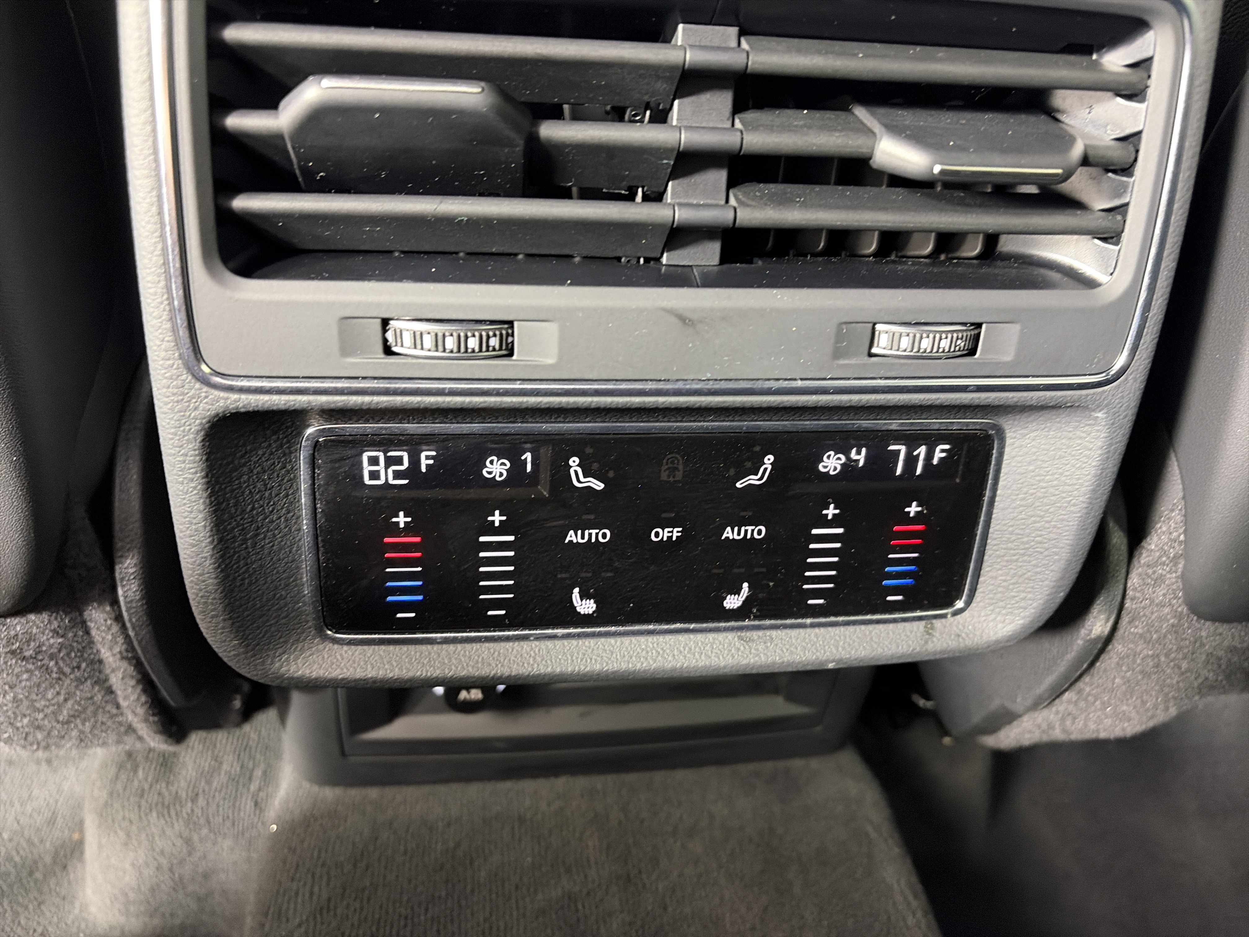 Used 2019 Audi Q8 Prestige AWD/4WD image 18