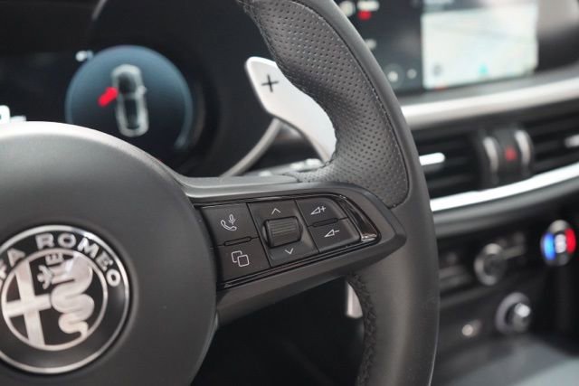 New 2025 Alfa Romeo Stelvio Sprint image 20