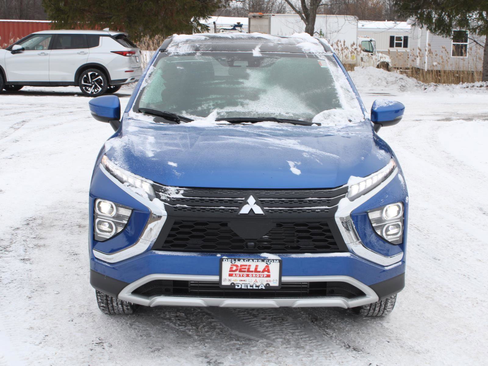 New 2026 Mitsubishi Eclipse Cross SE image 2