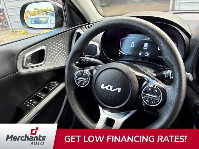 Used 2023 Kia Soul LX w/ LX Technology Package FWD image 10