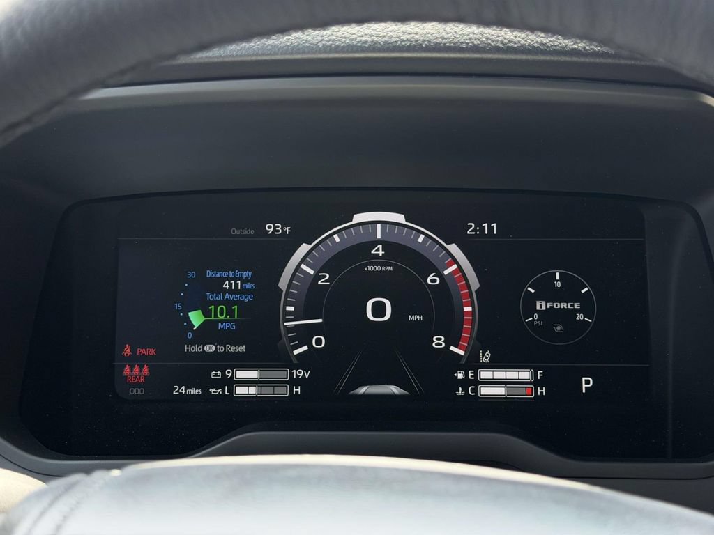 Used 2026 Toyota Tundra Limited AWD/4WD image 10