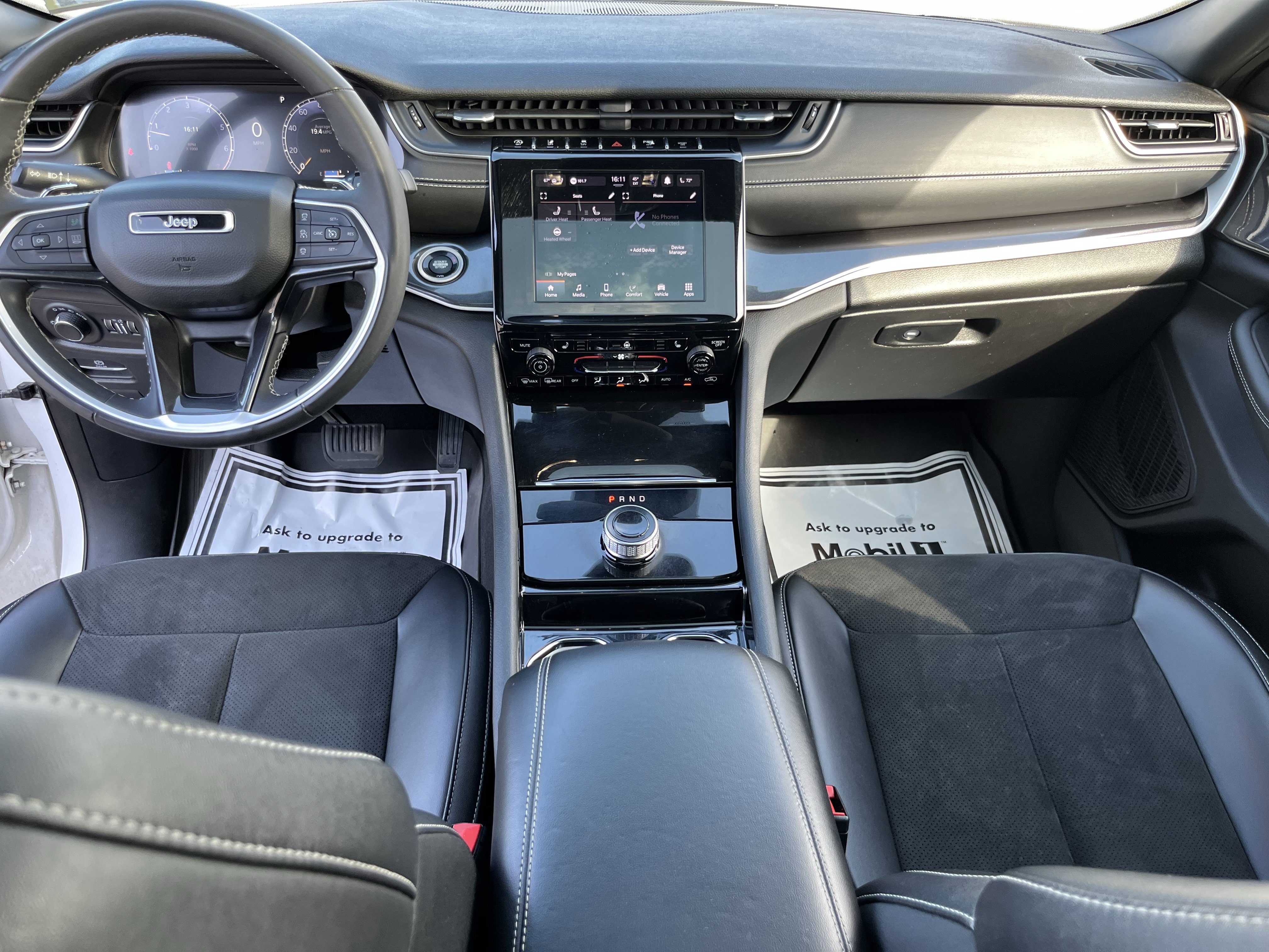 Used 2023 Jeep Grand Cherokee Altitude image 18