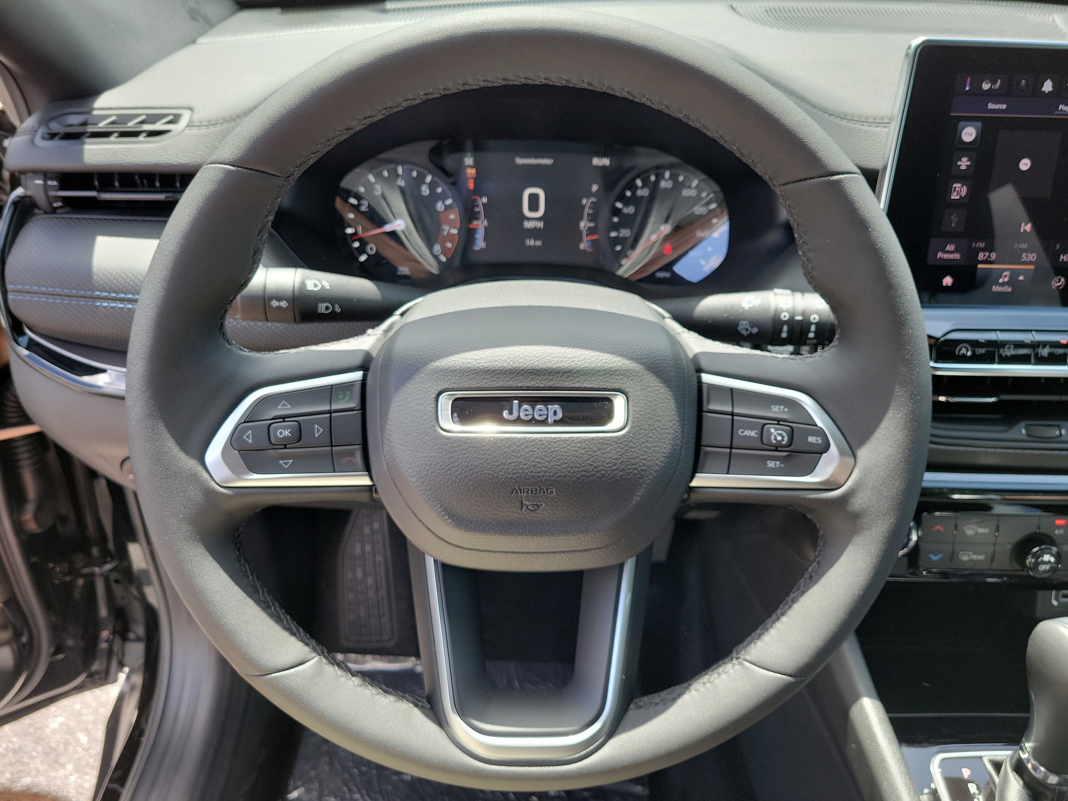 New 2026 Jeep Compass Latitude image 19