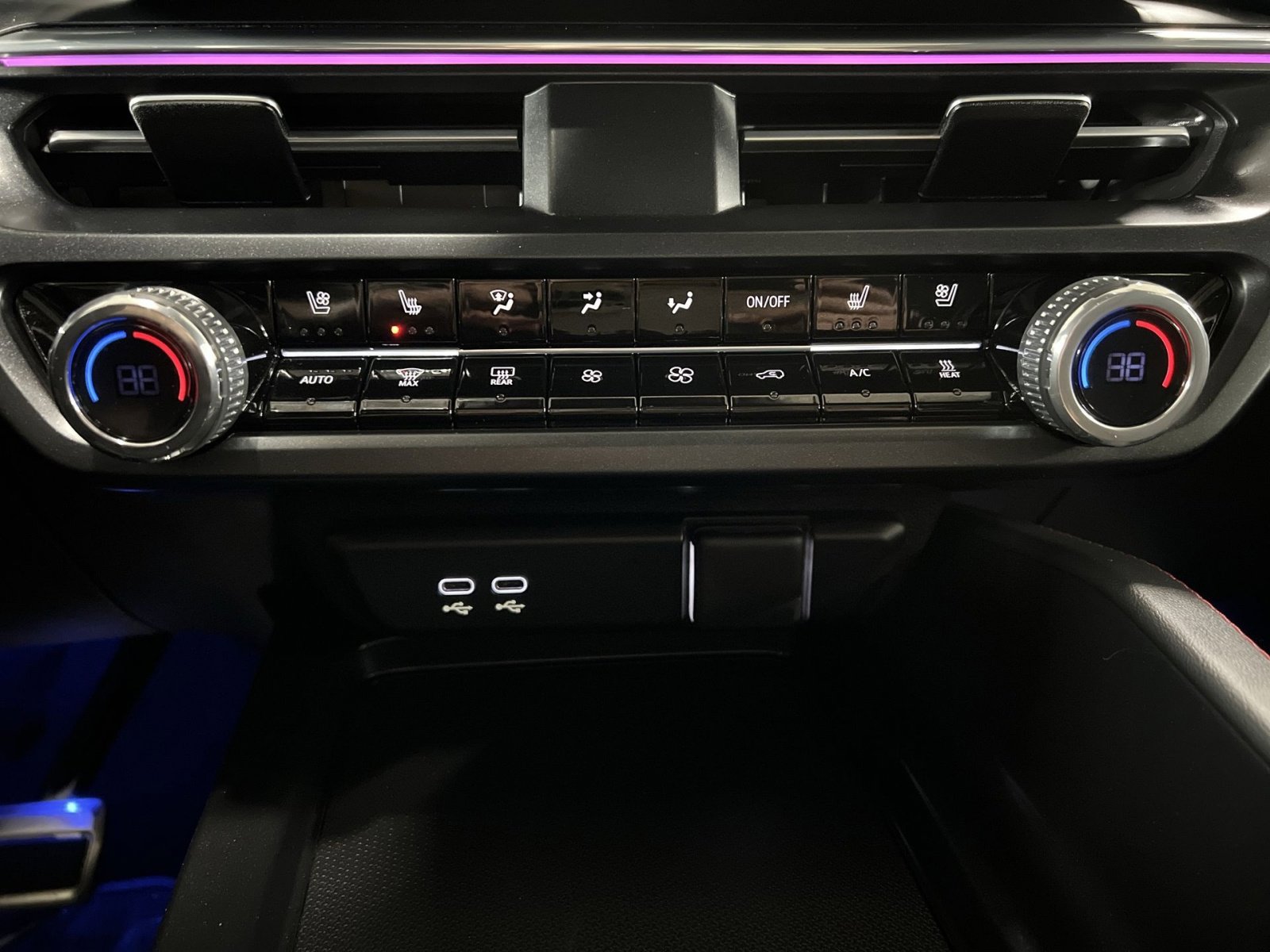 Used 2024 Acura ZDX A-Spec image 21