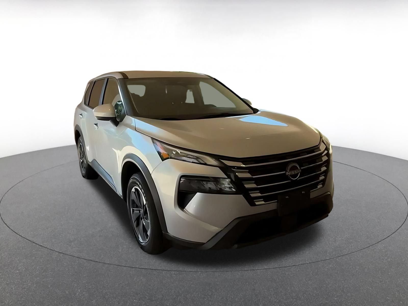 Used 2025 Nissan Rogue SV AWD/4WD image 3