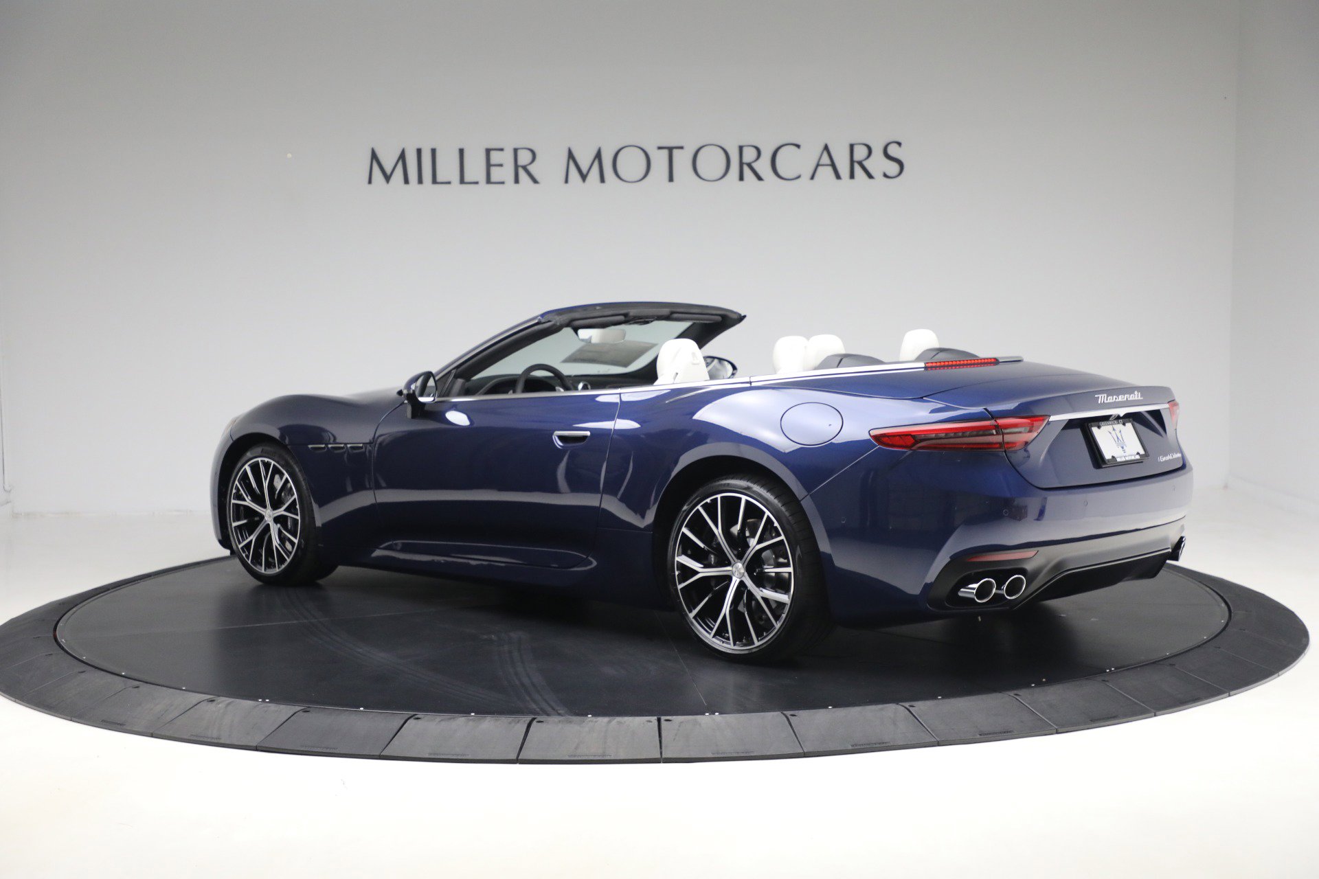 New 2026 Maserati GranCabrio Modena image 12