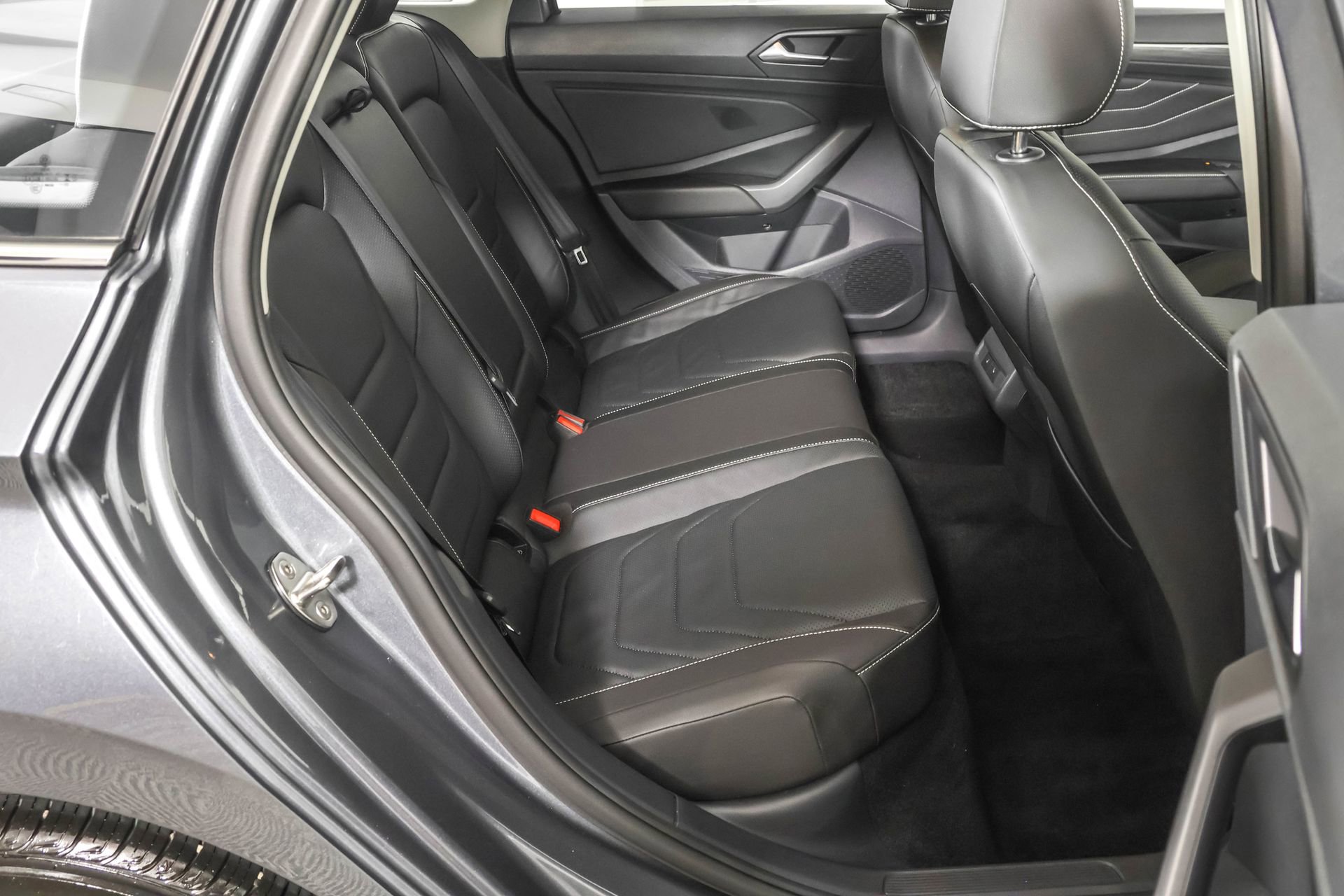 Used 2023 Volkswagen Jetta SEL image 43