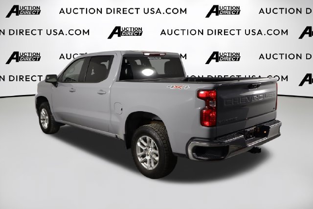 Used 2024 Chevrolet Silverado 1500 LT AWD/4WD image 39