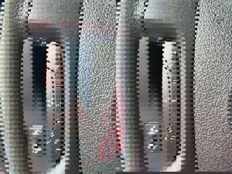 Used 2020 Chevrolet Express 3500 LT w/ LT Preferred Equipment Group image 17