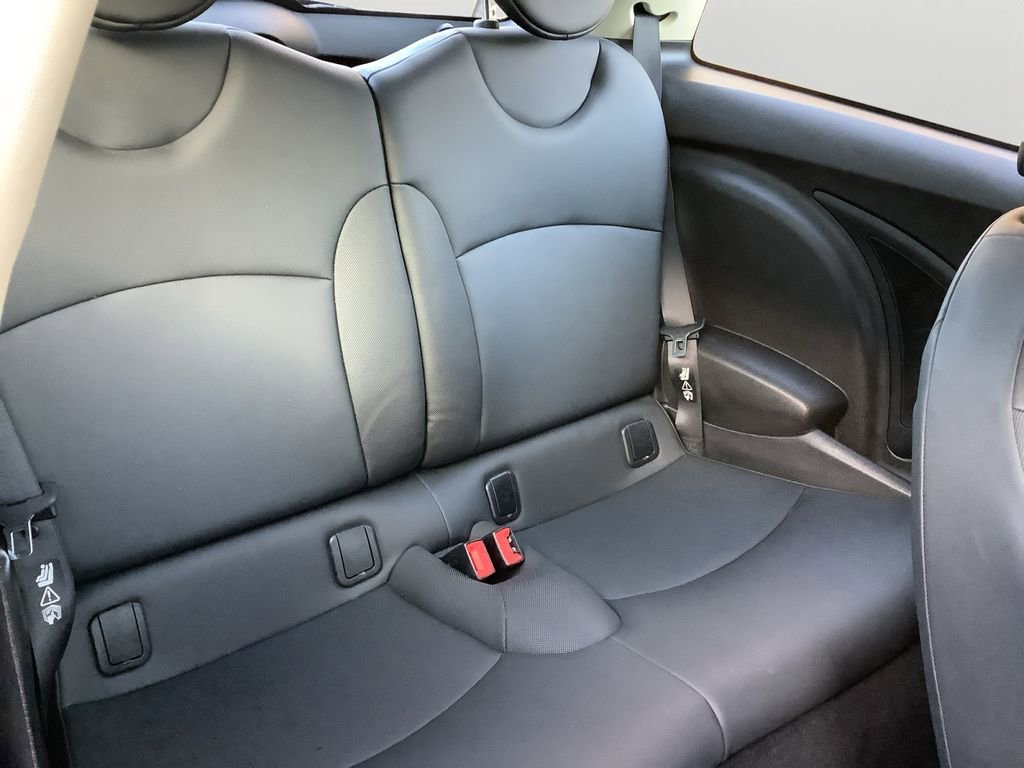 Used 2011 MINI Cooper Hardtop image 13