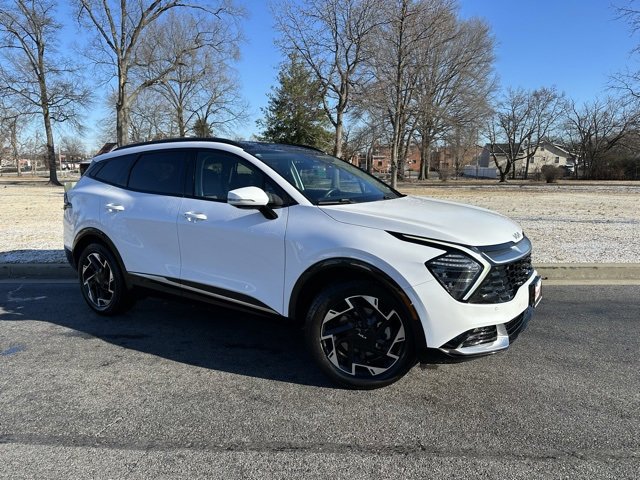 Certified 2024 Kia Sportage SX image 2