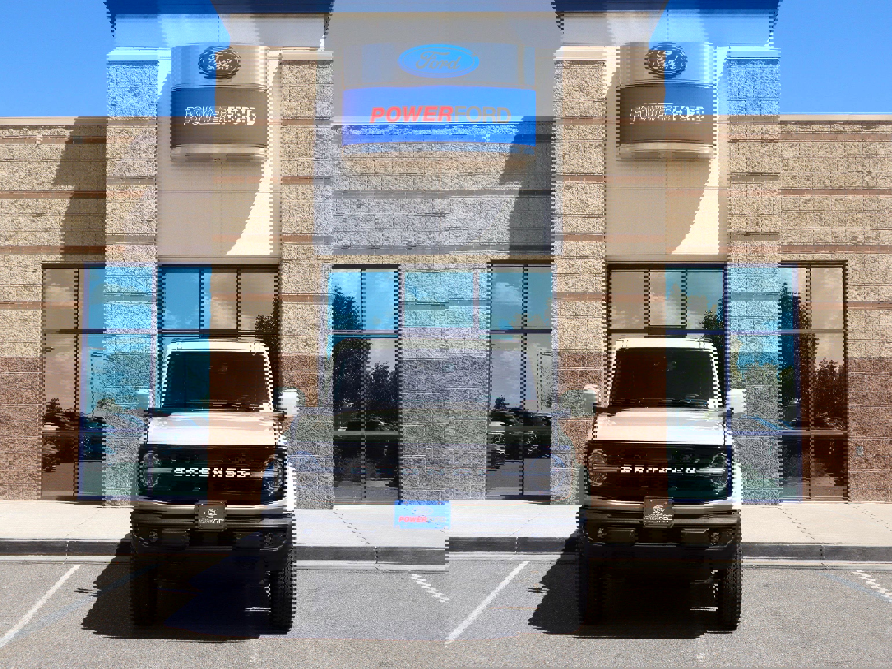 New 2025 Ford Bronco Outer Banks image 3