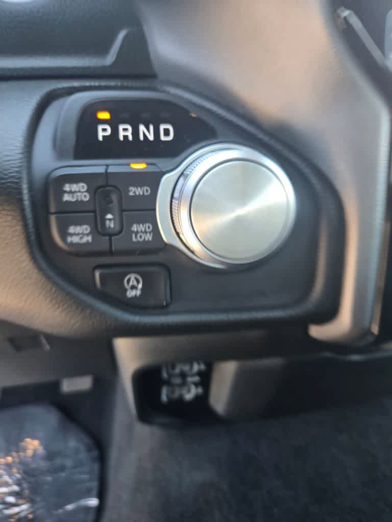 Used 2025 RAM 1500 Laramie image 13