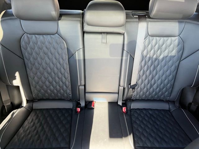 Used 2024 Genesis GV70 3.5T Sport w/ Sport Advanced Package image 16